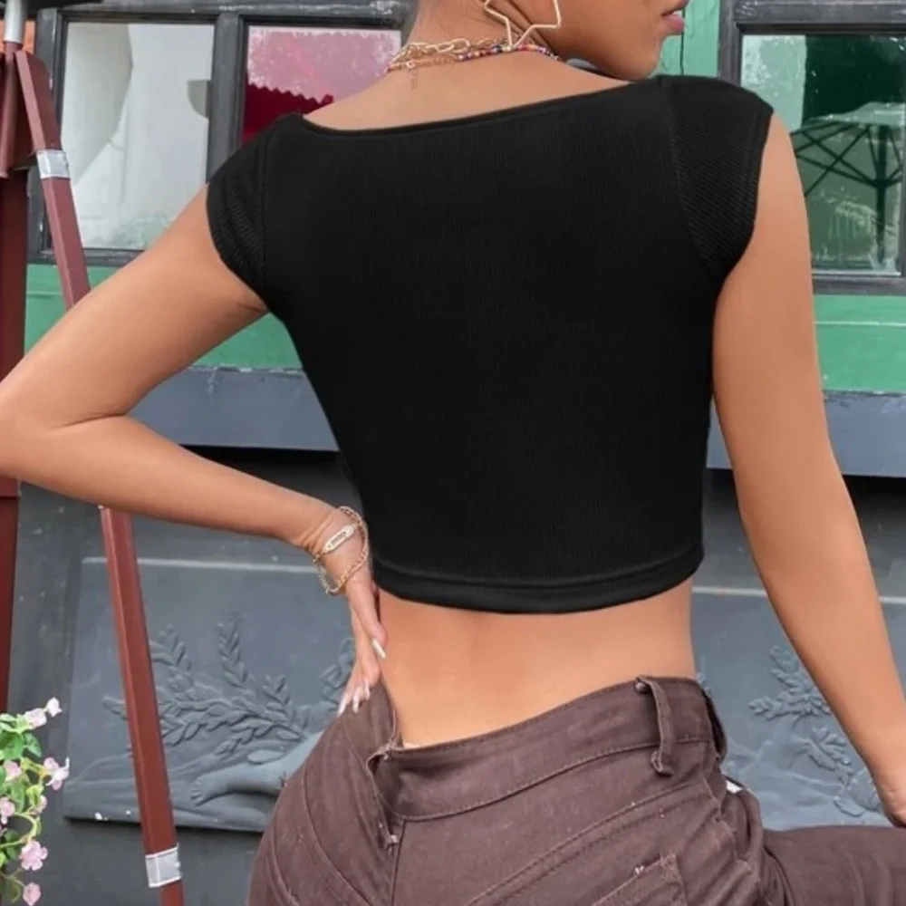 Black Ribbed Crop Top - Picture 2 of 4